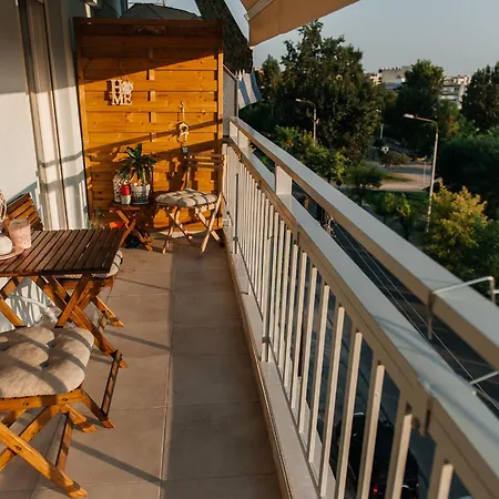 Apartment Panorama + Free Street Parking *